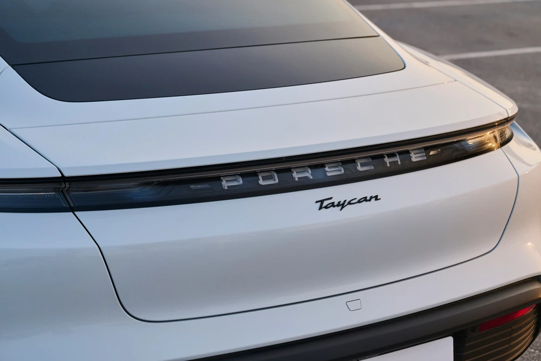 2022 Porsche Taycan - Image 19 of 21