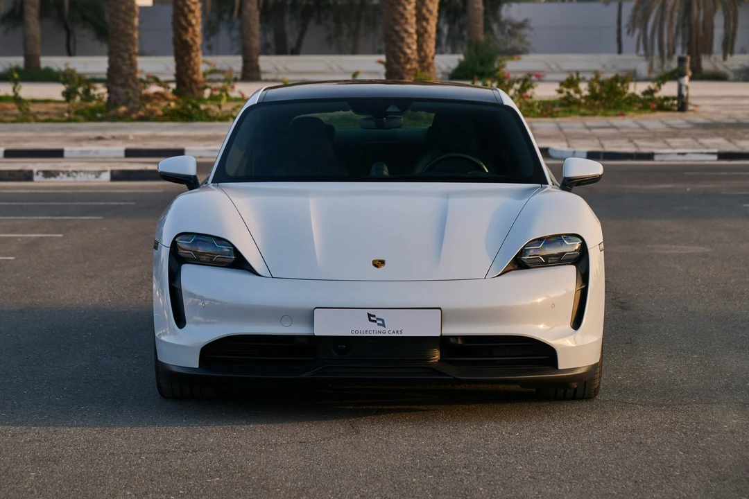 2022 Porsche Taycan - Image 10 of 21