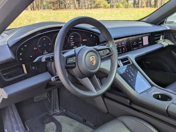 2022 Porsche Taycan - Image 4 of 5