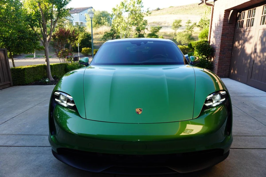 2022 Porsche Taycan - Image 2 of 24