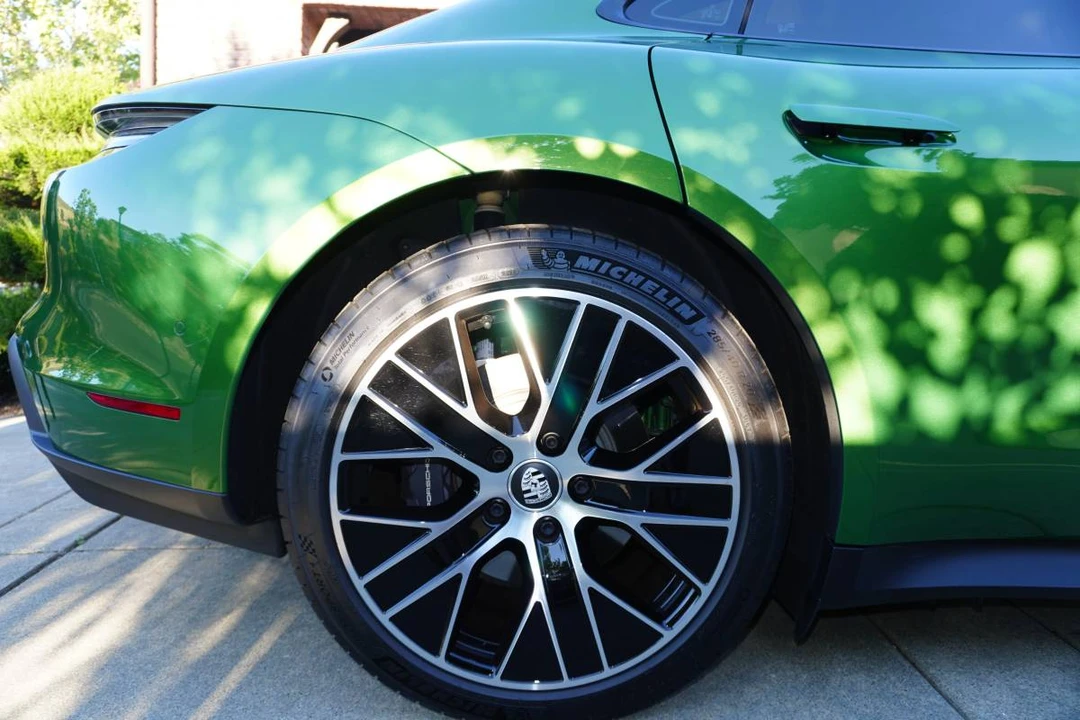 2022 Porsche Taycan - Image 5 of 24