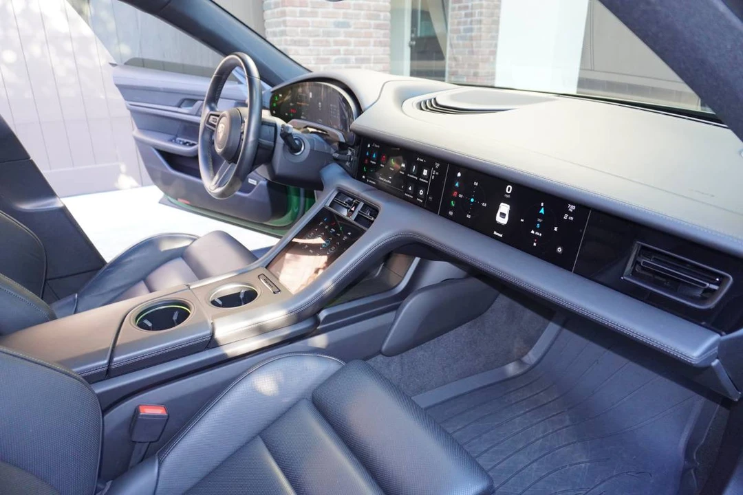 2022 Porsche Taycan - Image 15 of 24