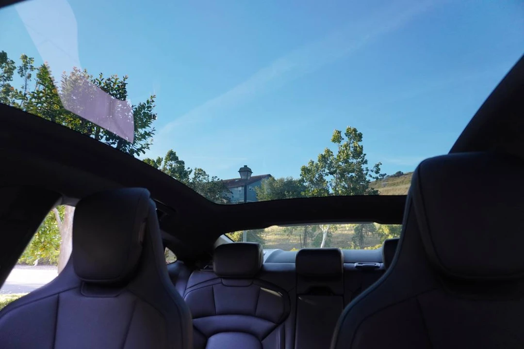 2022 Porsche Taycan - Image 22 of 24