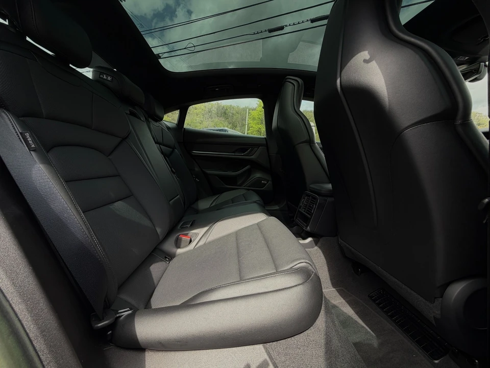 2022 Porsche Taycan - Image 17 of 31