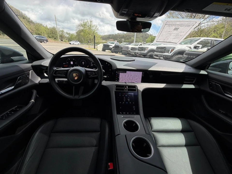 2022 Porsche Taycan - Image 13 of 31