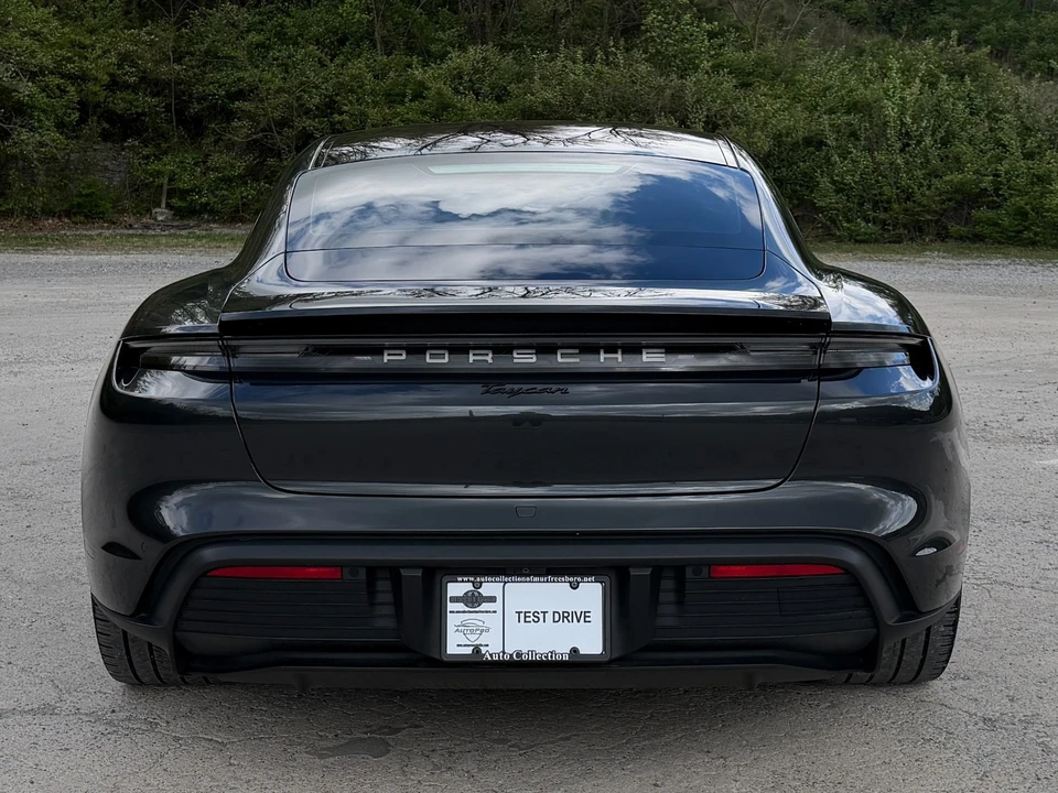 2022 Porsche Taycan - Image 4 of 31