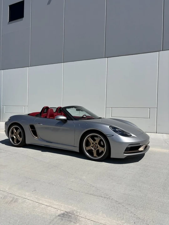 2022 Porsche 718 Boxster - Image 11 of 20