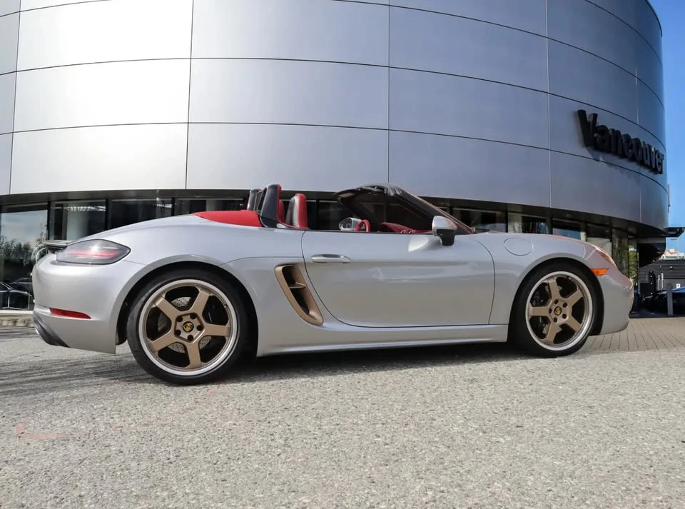2022 Porsche 718 Boxster - Image 10 of 20