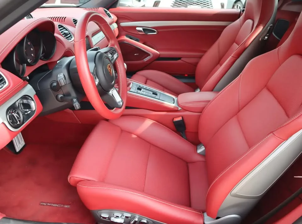 2022 Porsche 718 Boxster - Image 13 of 20