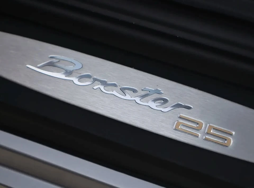 2022 Porsche 718 Boxster - Image 15 of 20