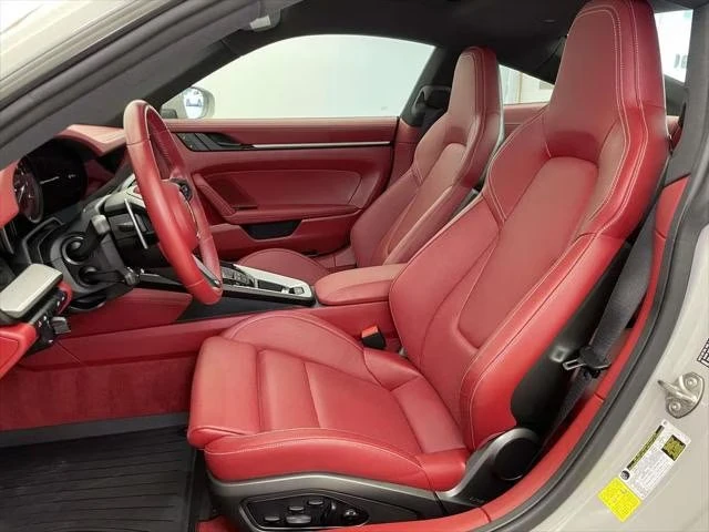 2022 Porsche 992 Carrera GTS - Image 4 of 10