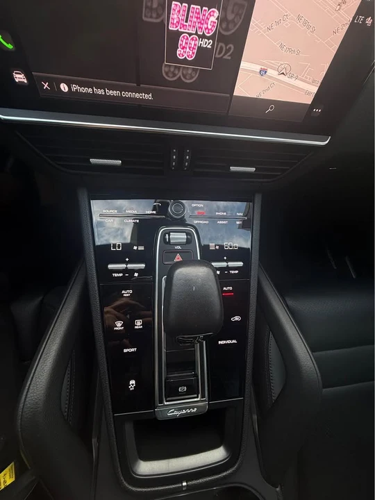 2022 Porsche 9Y0/9Y3 Cayenne - Image 9 of 13