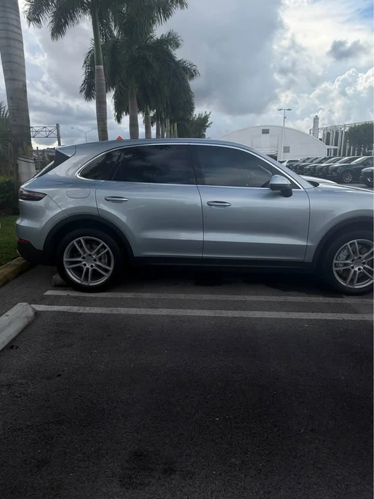 2022 Porsche 9Y0/9Y3 Cayenne - Image 3 of 13