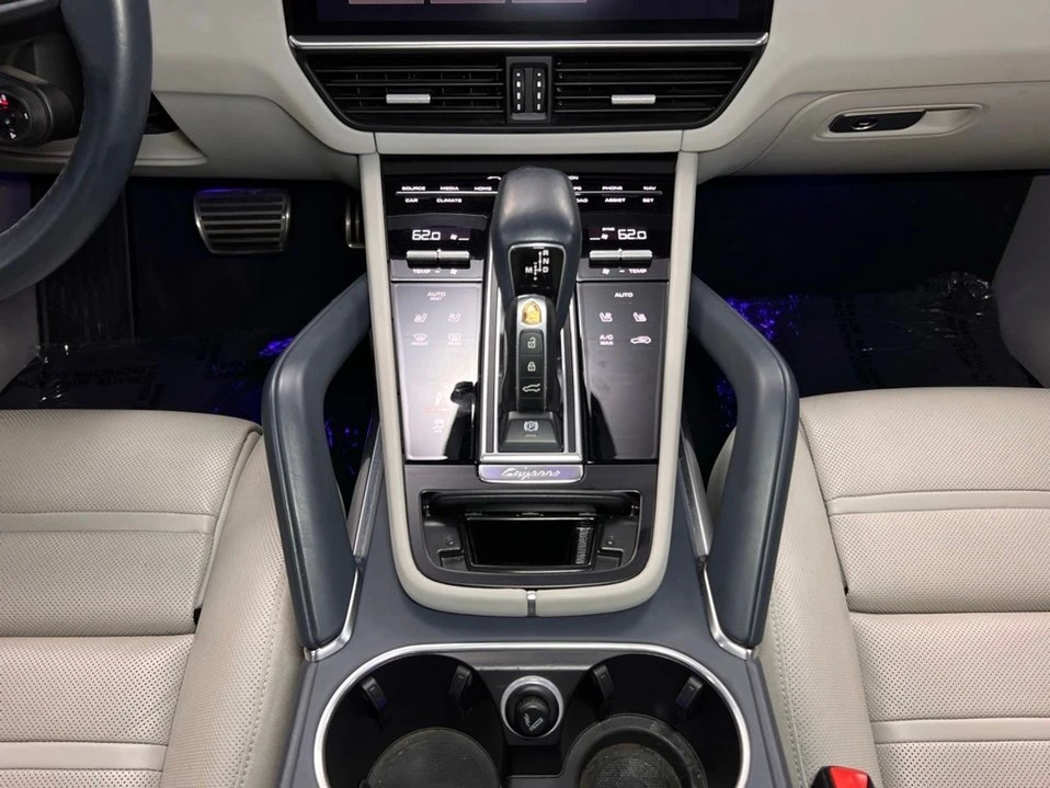 2022 Porsche 9Y0/9Y3 Cayenne - Image 10 of 20
