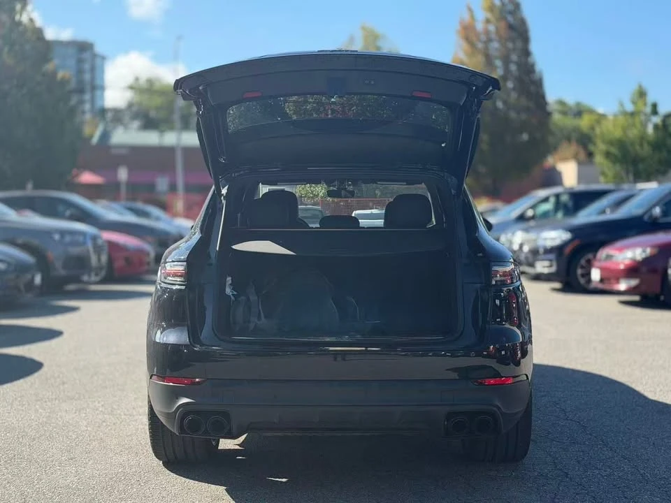 2022 Porsche 9Y0/9Y3 Cayenne - Image 8 of 18