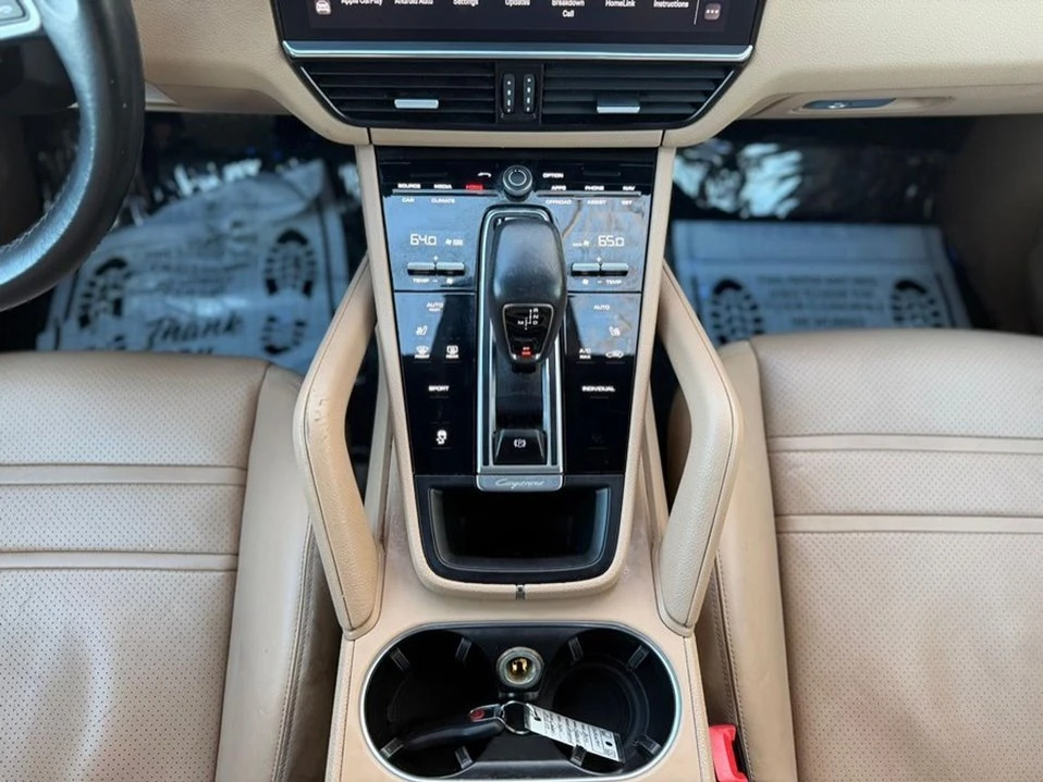 2022 Porsche 9Y0/9Y3 Cayenne - Image 11 of 20