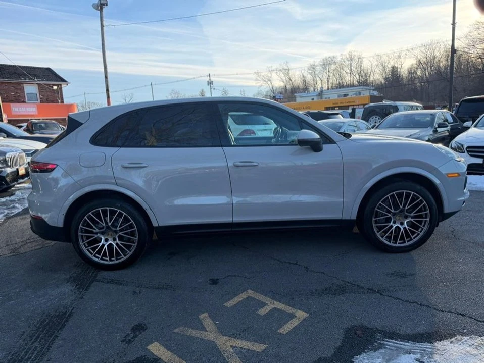 2022 Porsche 9Y0/9Y3 Cayenne - Image 19 of 20