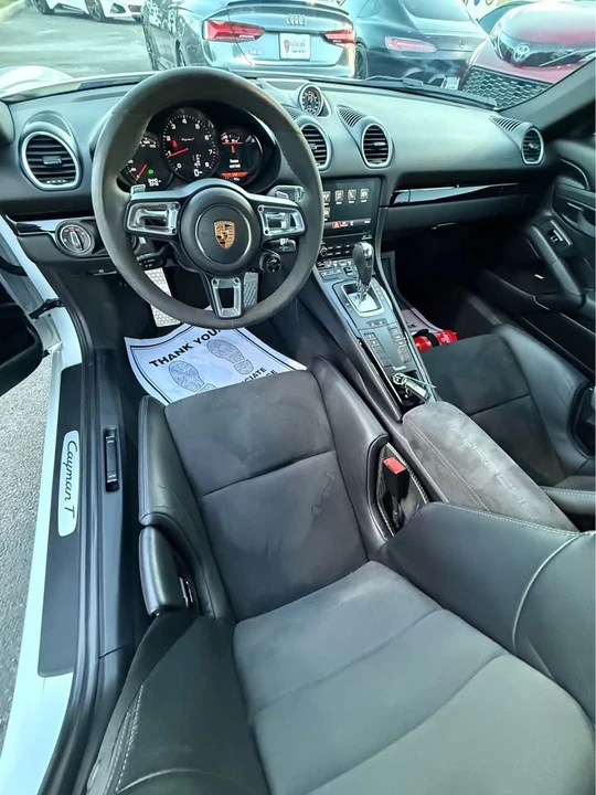2022 Porsche 718 Cayman T - Image 8 of 8