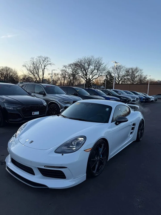 2022 Porsche 718 Cayman T - Image 2 of 8