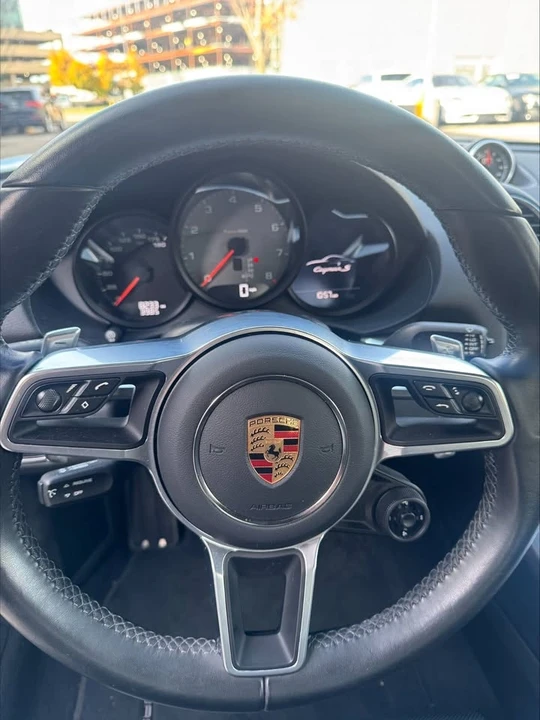 2022 Porsche 718 Cayman S - Image 5 of 9