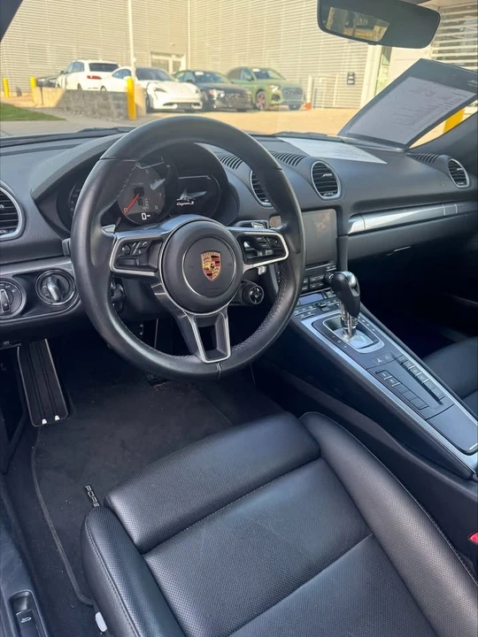 2022 Porsche 718 Cayman S - Image 7 of 9