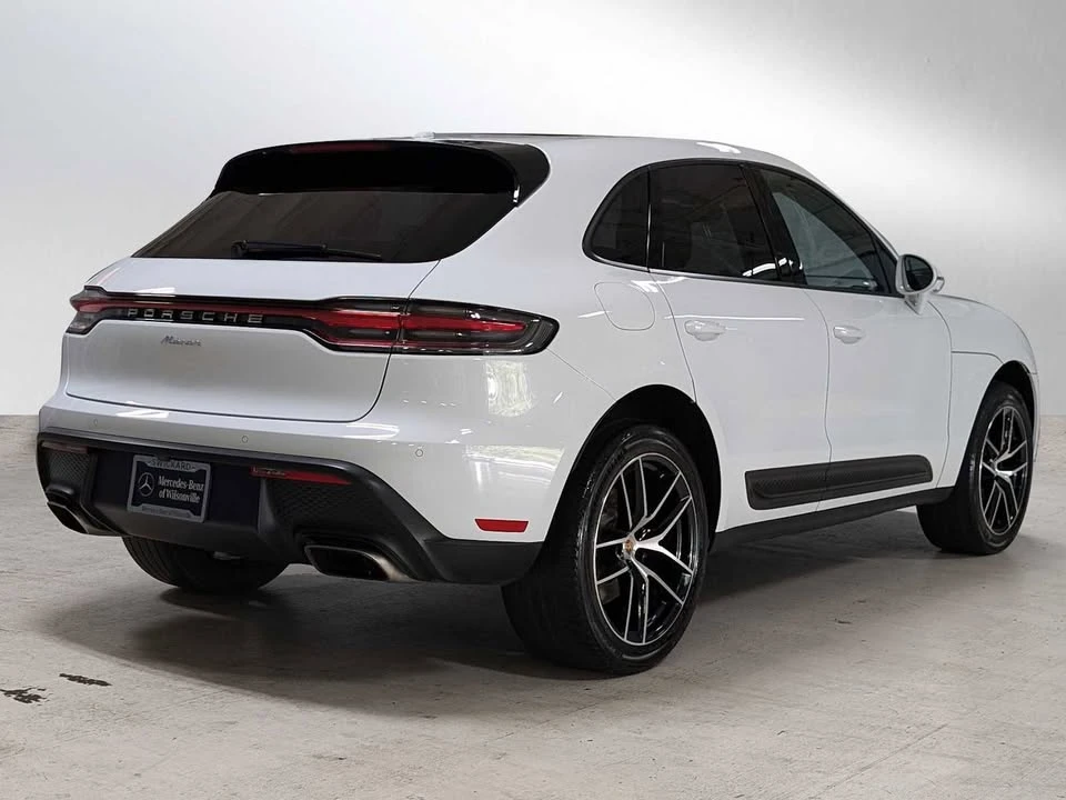 2022 Porsche Macan - Image 5 of 17