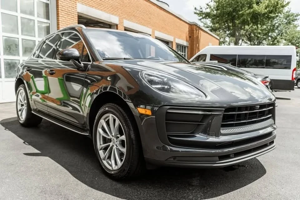 2022 Porsche Macan - Image 4 of 20