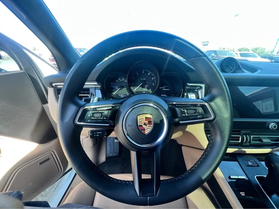 2022 Porsche Macan - Image 10 of 10