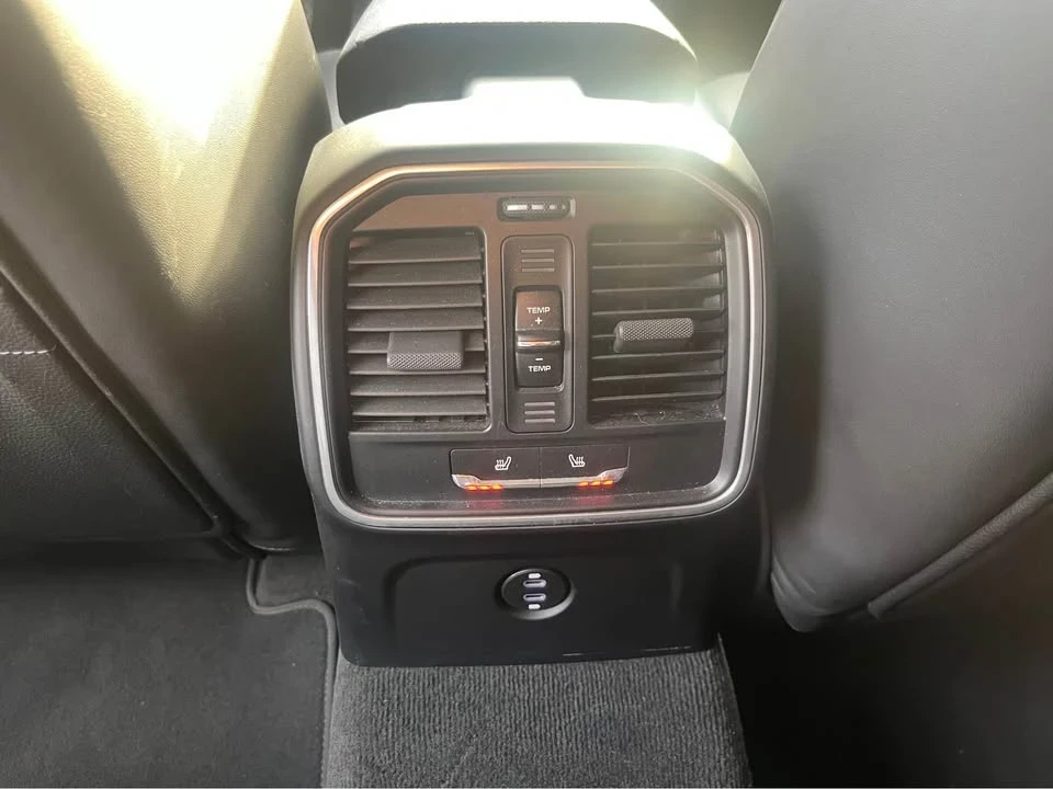 2022 Porsche Macan - Image 13 of 13