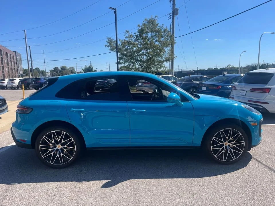 2022 Porsche Macan - Image 3 of 13