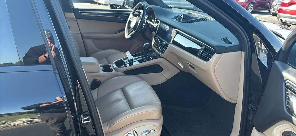 2022 Porsche Macan - Image 4 of 19