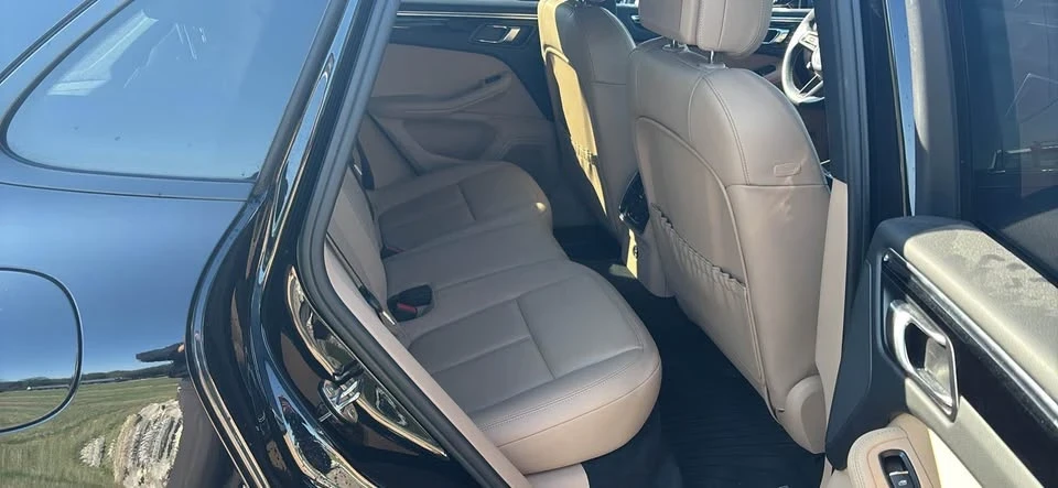 2022 Porsche Macan - Image 5 of 19