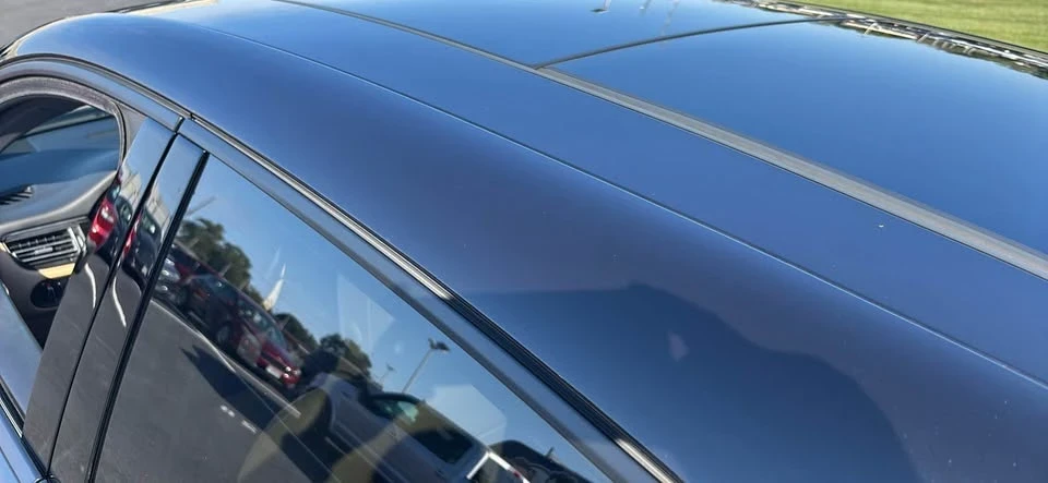 2022 Porsche Macan - Image 10 of 19
