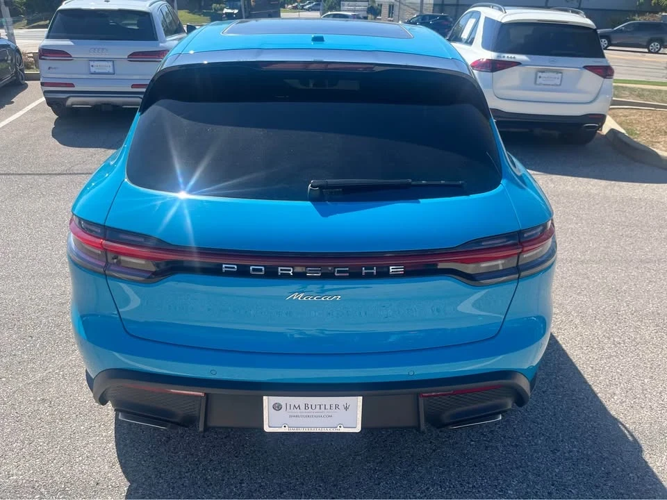 2022 Porsche Macan - Image 4 of 13