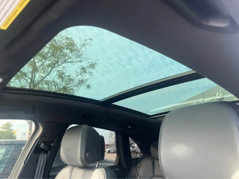 2022 Porsche Macan - Image 11 of 13