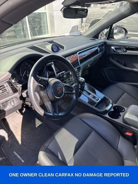 2022 Porsche Macan - Image 5 of 14