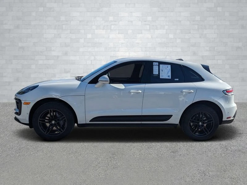 2022 Porsche Macan - Image 4 of 12