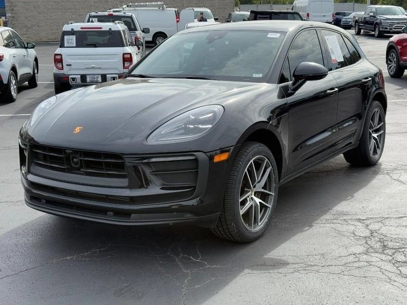 2022 Porsche Macan - Image 6 of 15