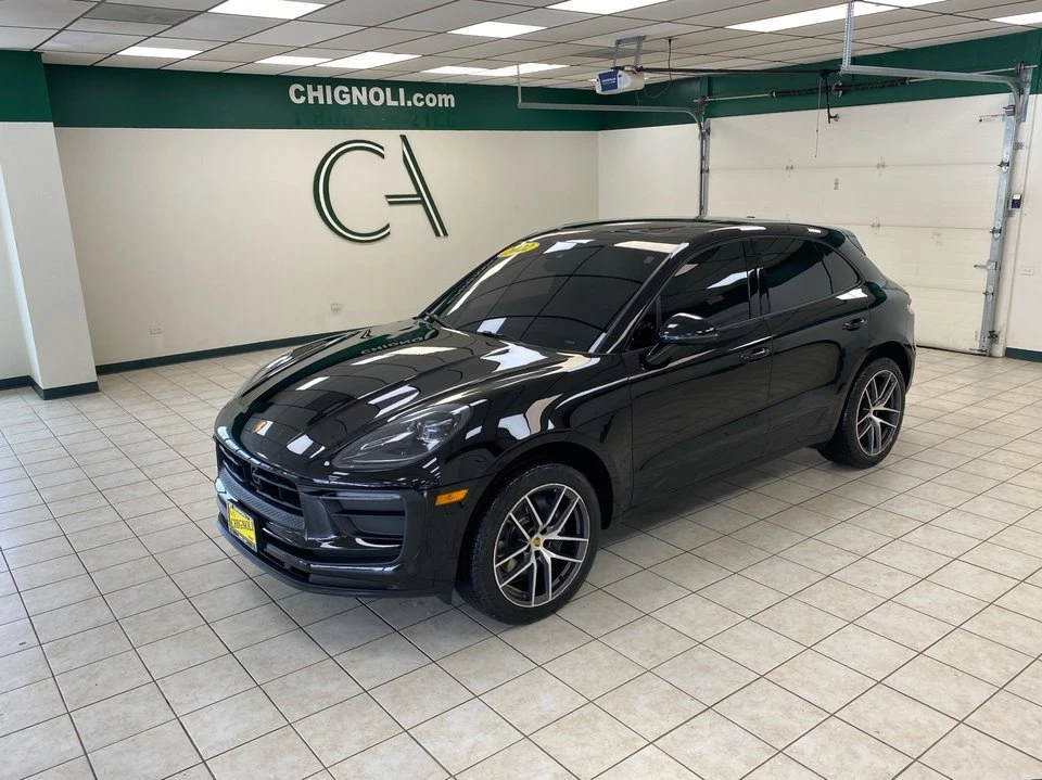 2022 Porsche Macan - Image 8 of 18