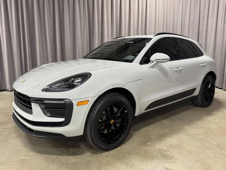 2022 Porsche Macan - Image 3 of 20