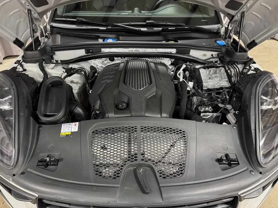 2022 Porsche Macan - Image 20 of 20