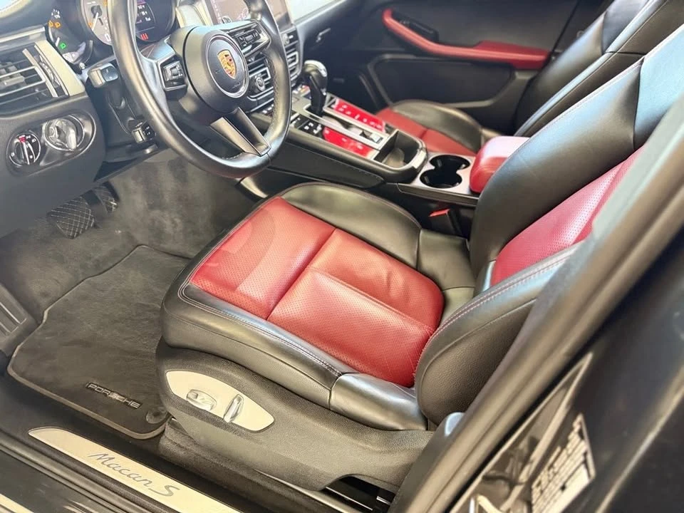 2022 Porsche Macan - Image 12 of 20