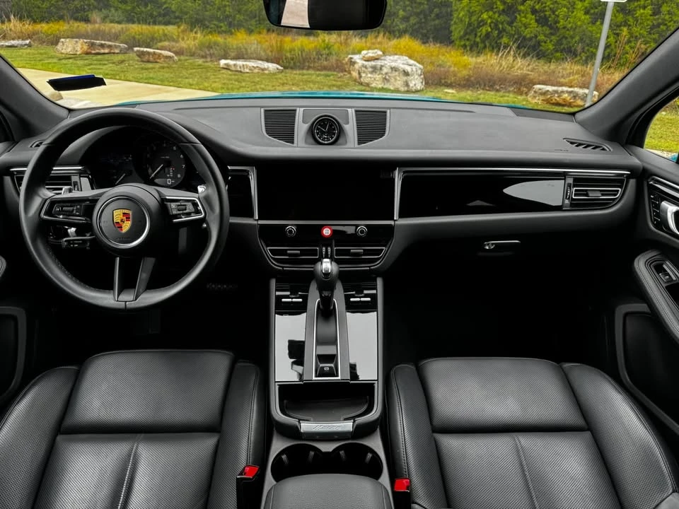 2022 Porsche Macan - Image 3 of 3
