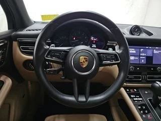 2022 Porsche Macan - Image 4 of 11