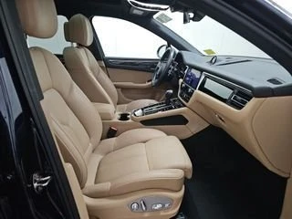 2022 Porsche Macan - Image 6 of 11