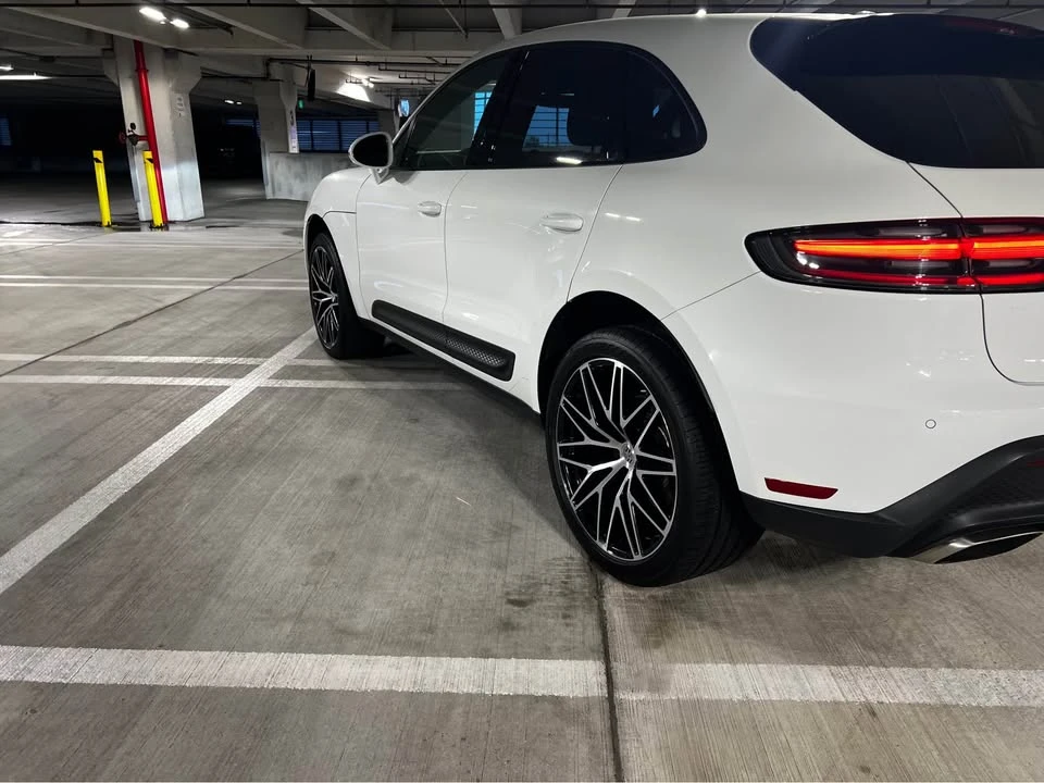 2022 Porsche Macan - Image 7 of 7