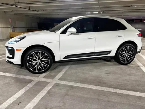 2022 Porsche Macan