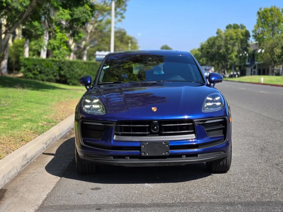2022 Porsche Macan - Image 2 of 20