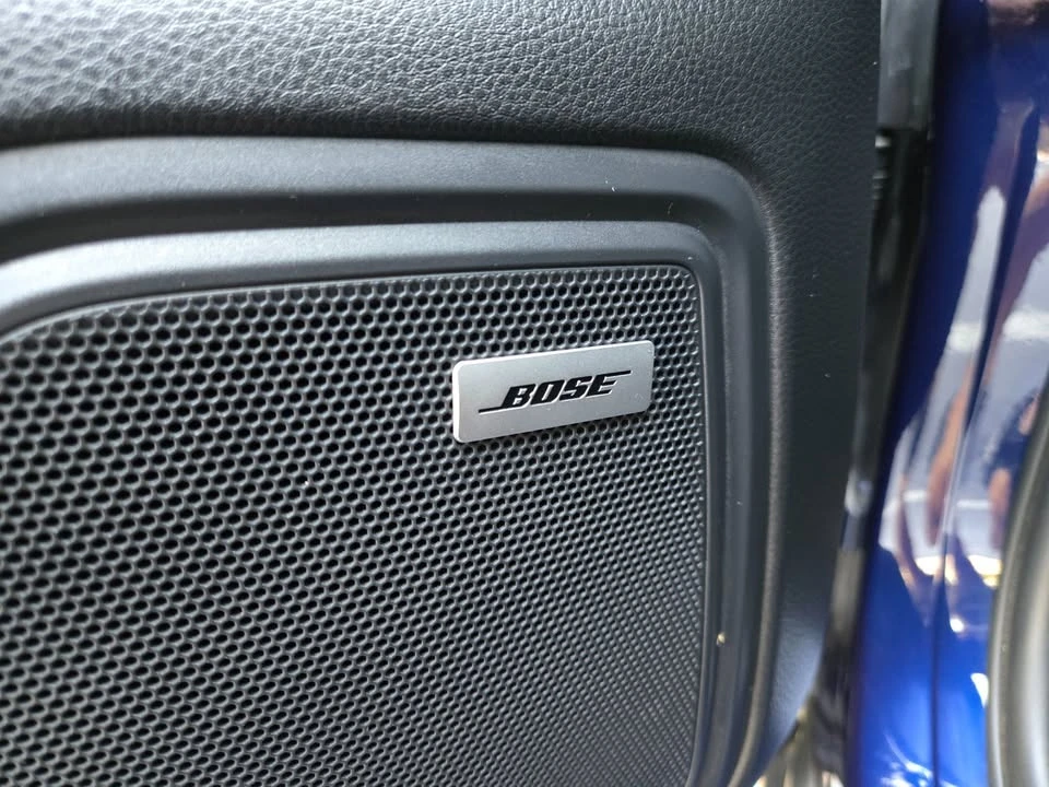 2022 Porsche Macan - Image 13 of 20