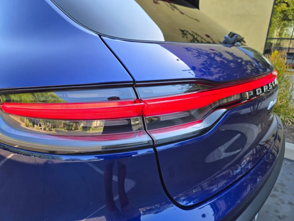 2022 Porsche Macan - Image 11 of 20